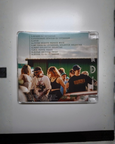 MO KESZ CD + HOODIE MO KESZ (PREORDER)